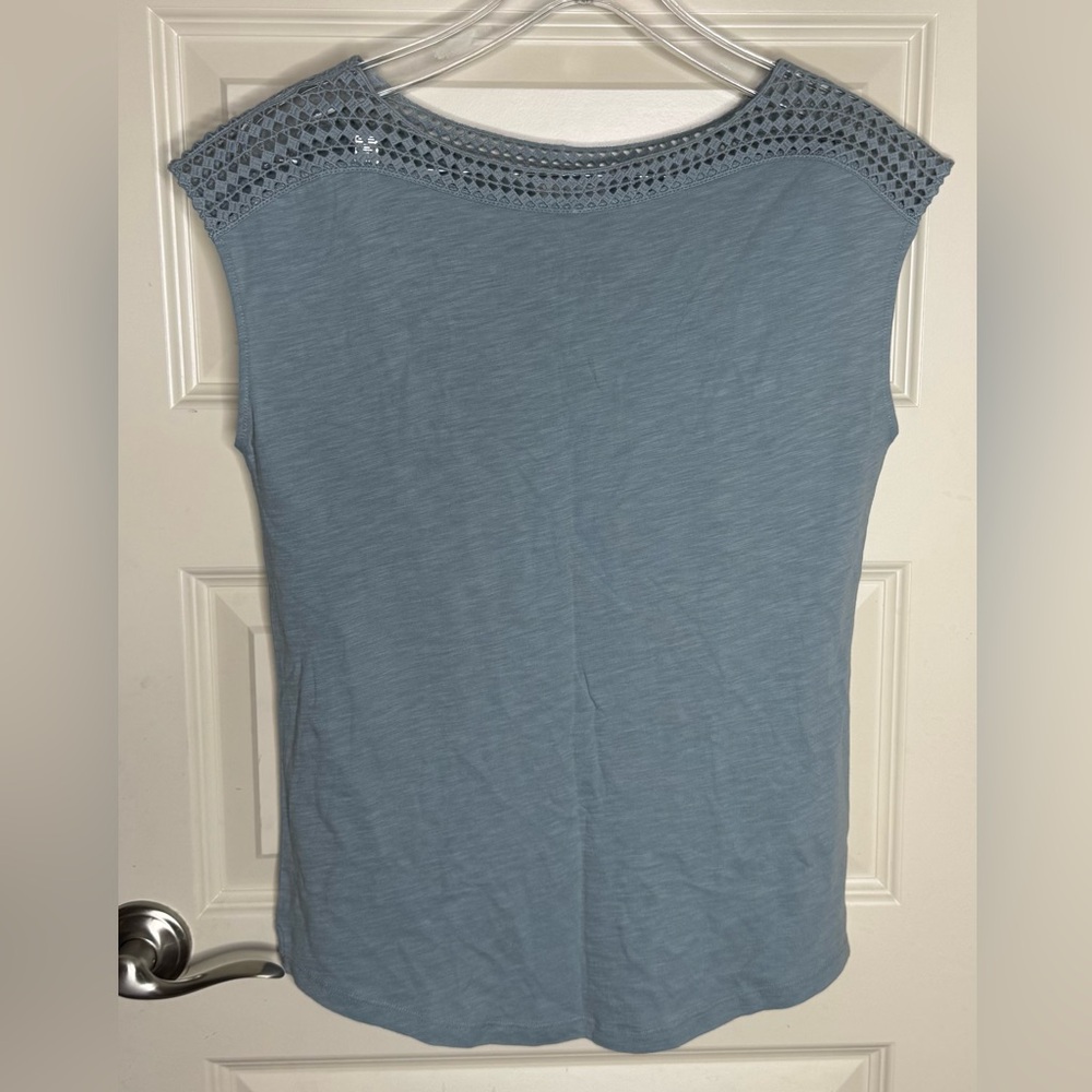 CASLON Women’s size Small Top (light blue)